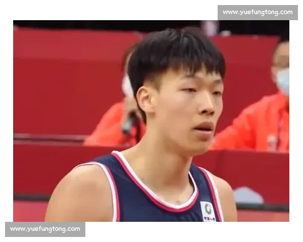 王楚钦笑对互动丢分！1-0 呼喊点燃胜负欲，国乒顶流上演反差萌